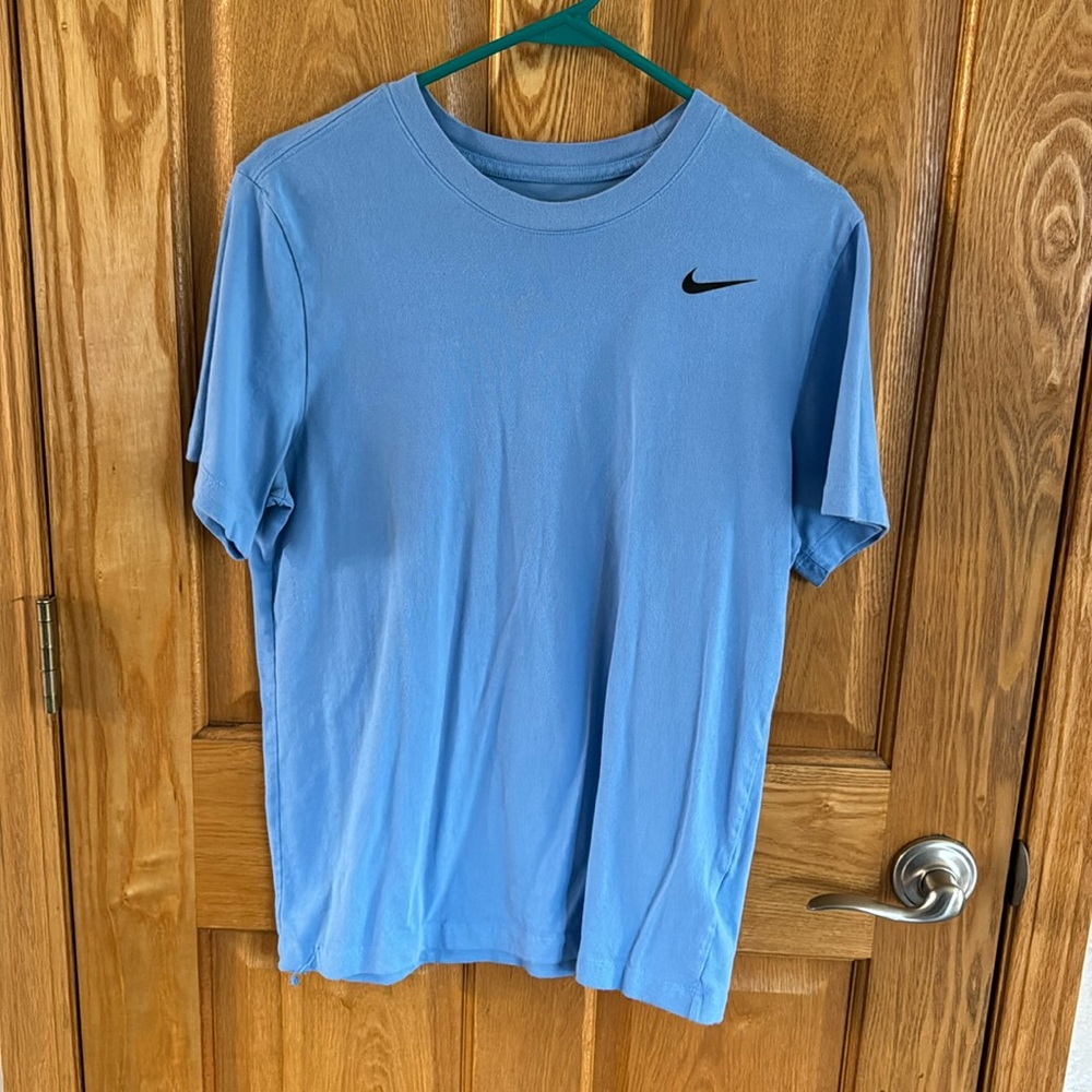Mens Nike Shirts- x2